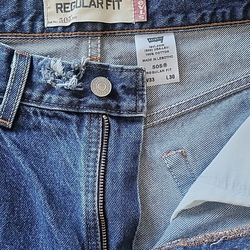 Vintage Levi's 505 Regular Fit Zip Fly Blue Straight Jeans W33 x L30 (W30 x L27)